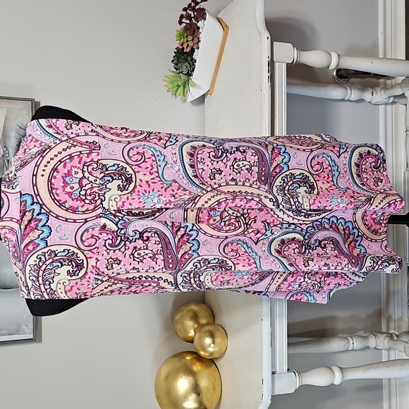 3 for $20 🌸 Southern Divas Boutique Pink Paisley High Low Tunic Tank Medium - Picture 4 of 7